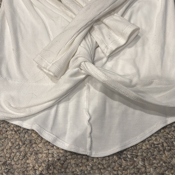 All in Motion long sleeve - Picture 3 of 3